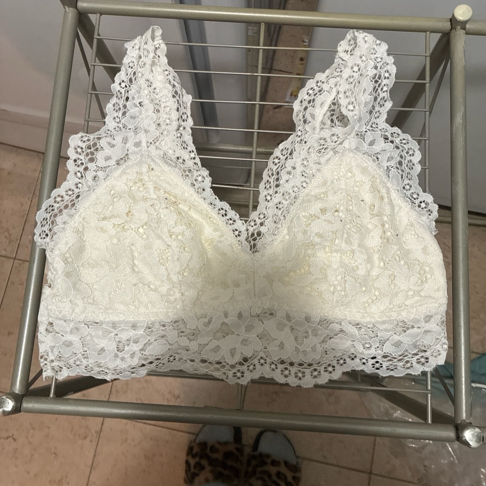 Marilyn Monroe Lace Bralette in Cream